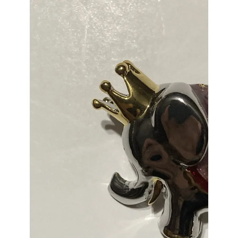Danecraft signed gold pin