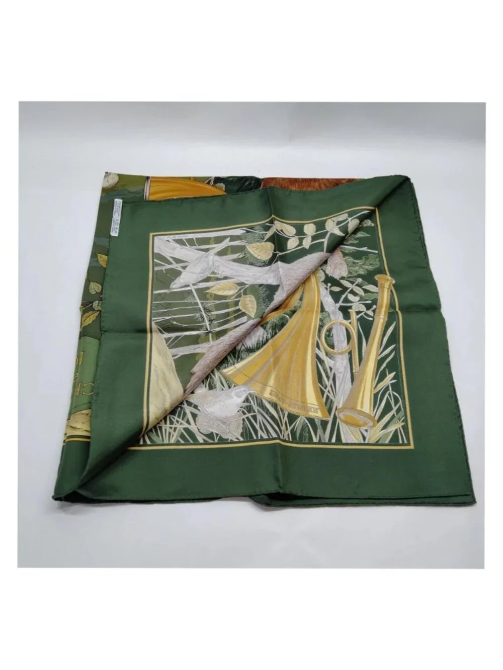 Authentic Hermès Chasse au Bois Carré 90 Silk Scarf Green Hunting Print Made in