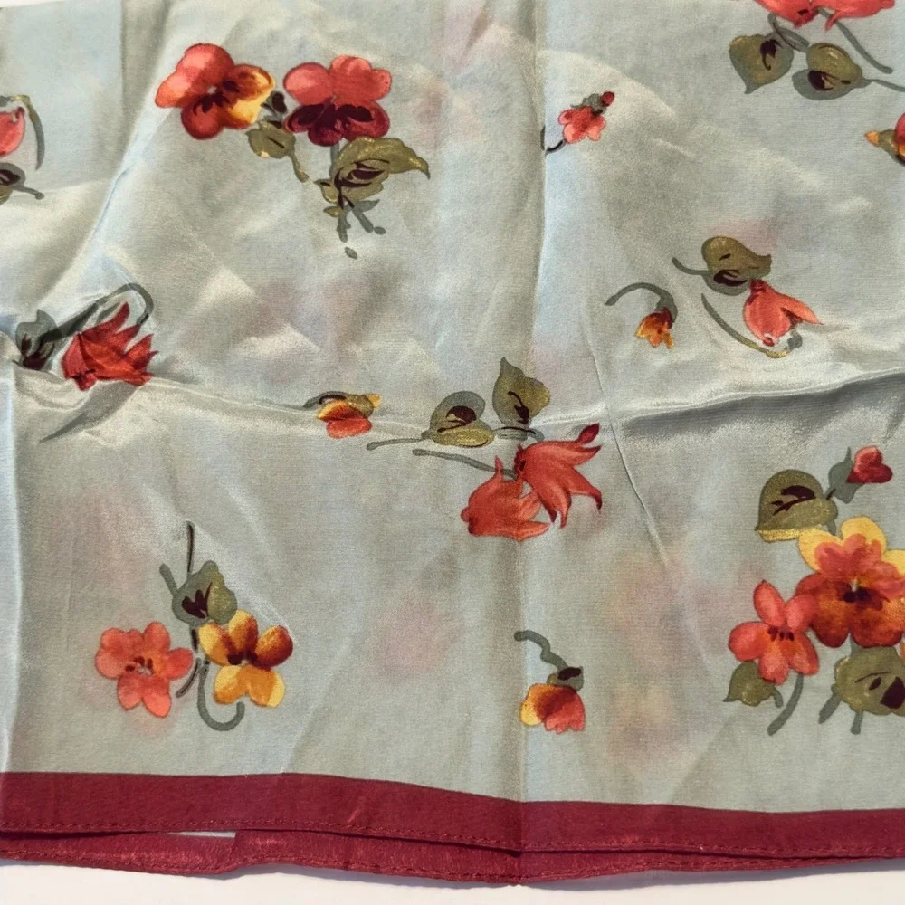 New Lauren Ralph Lauren Silk Floral Square Scarf Multicolor Burgundy Cottagecore