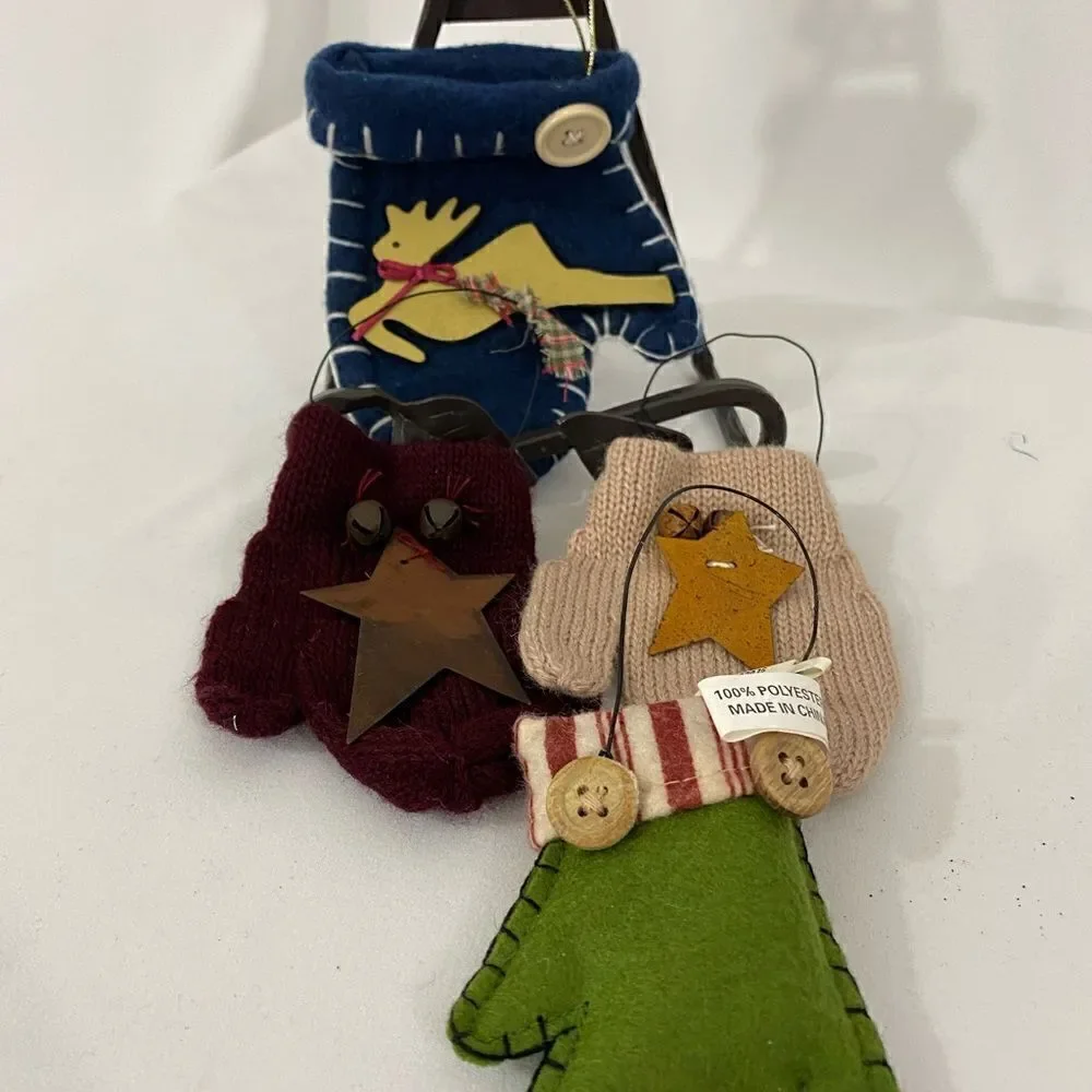 NWT Christmas Mitten Ornaments