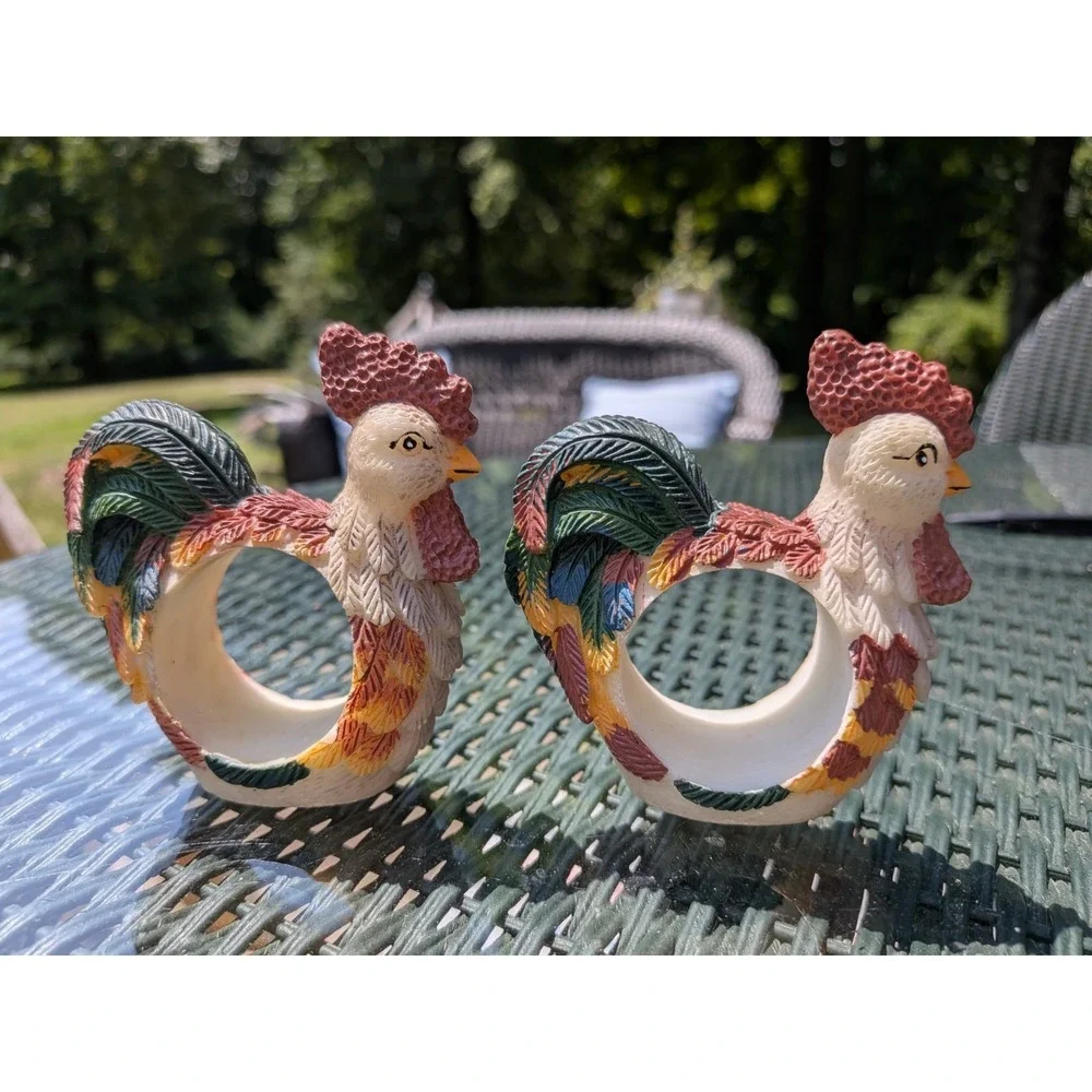Vintage French Country Napkin Rings 2 Roosters Resin Country Farmhouse Barn Pair