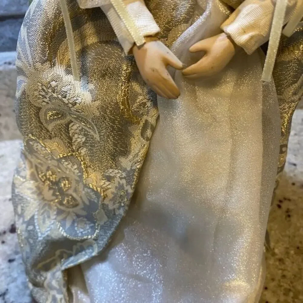 14” Roman Inc Christmas Tree Topper Angel /‎ Figurine