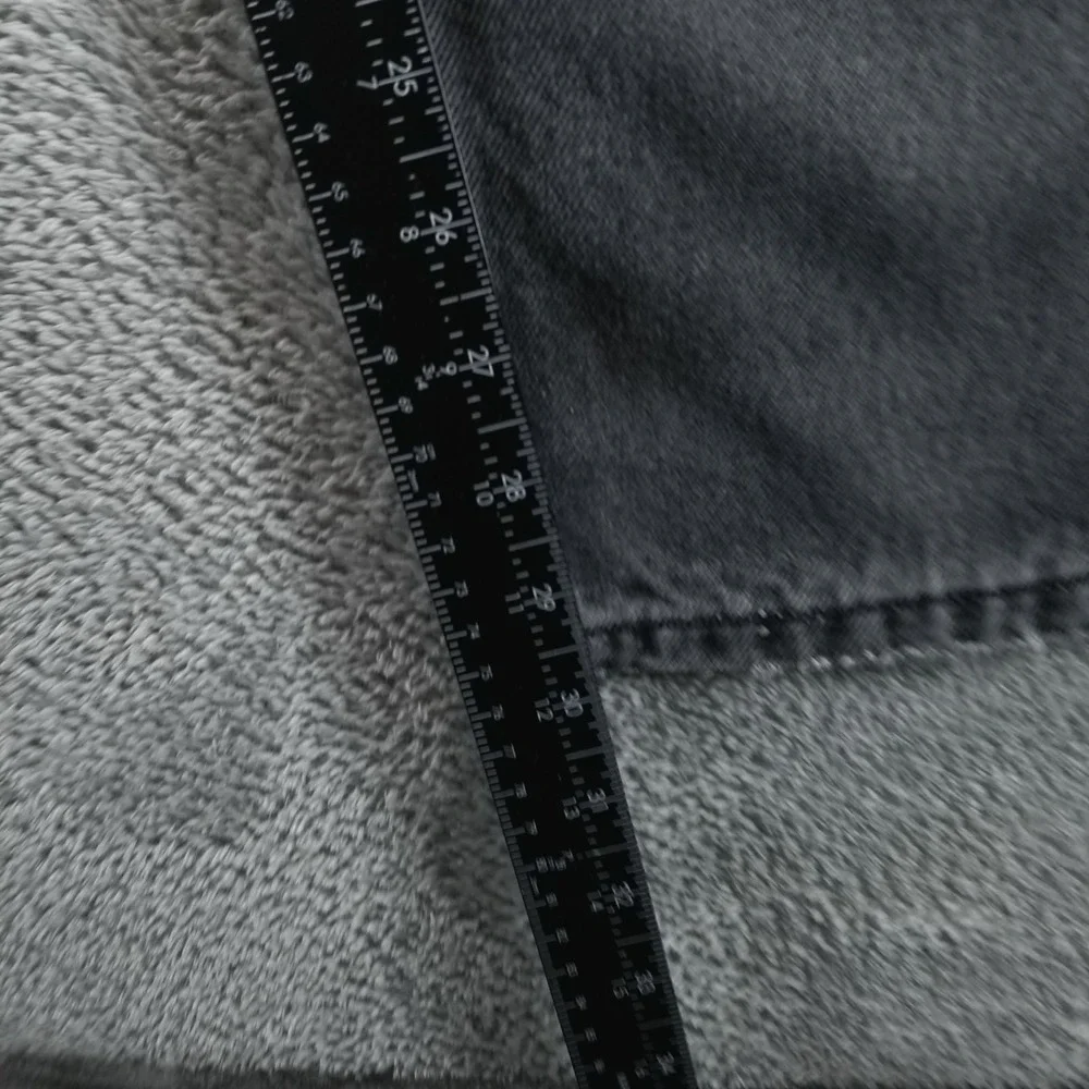 Levis before purchasing