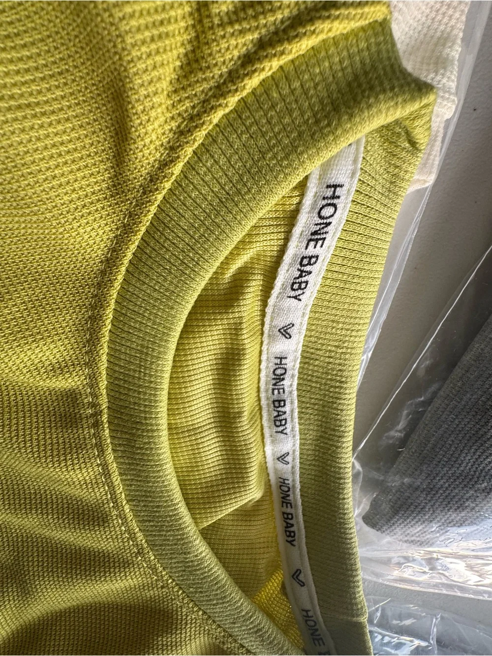 N/A bright yellow
