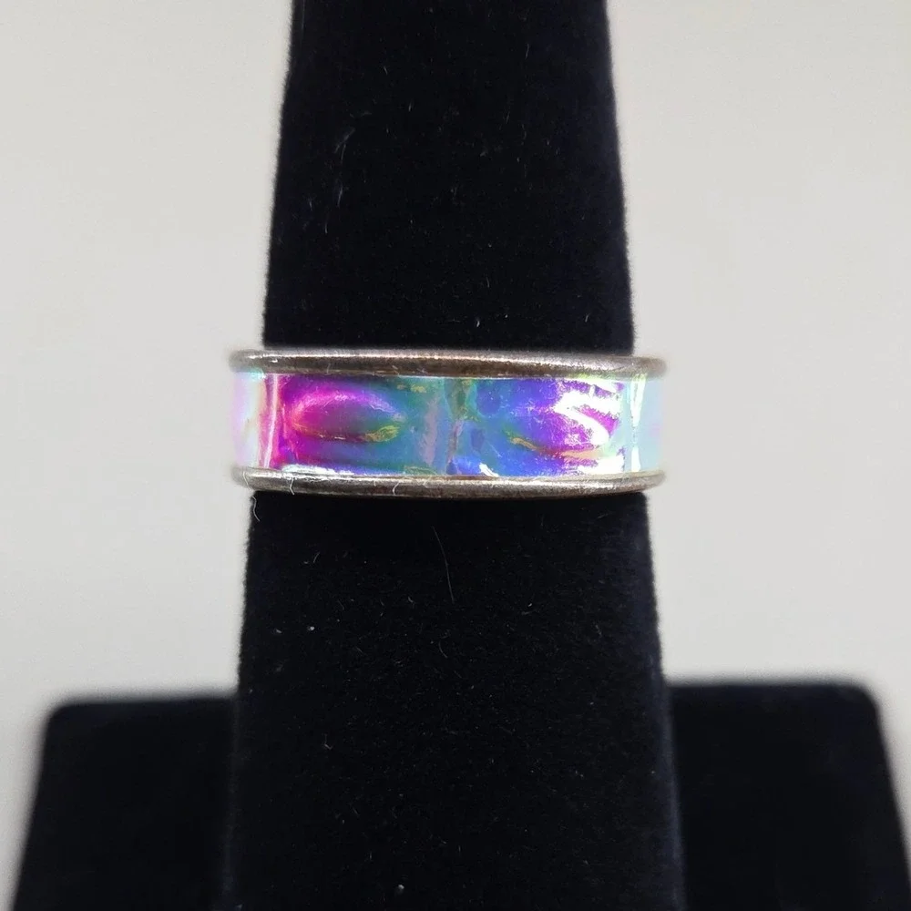 Iridescent‎ Holographic Fabric Inlay Band Ring Silver Tone Size 7 Oil Slick