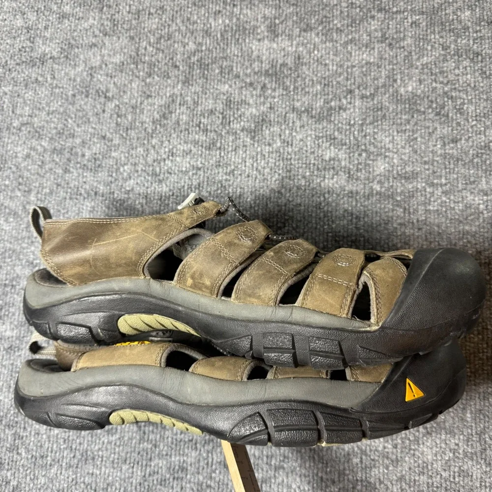 Keen embrace rugged