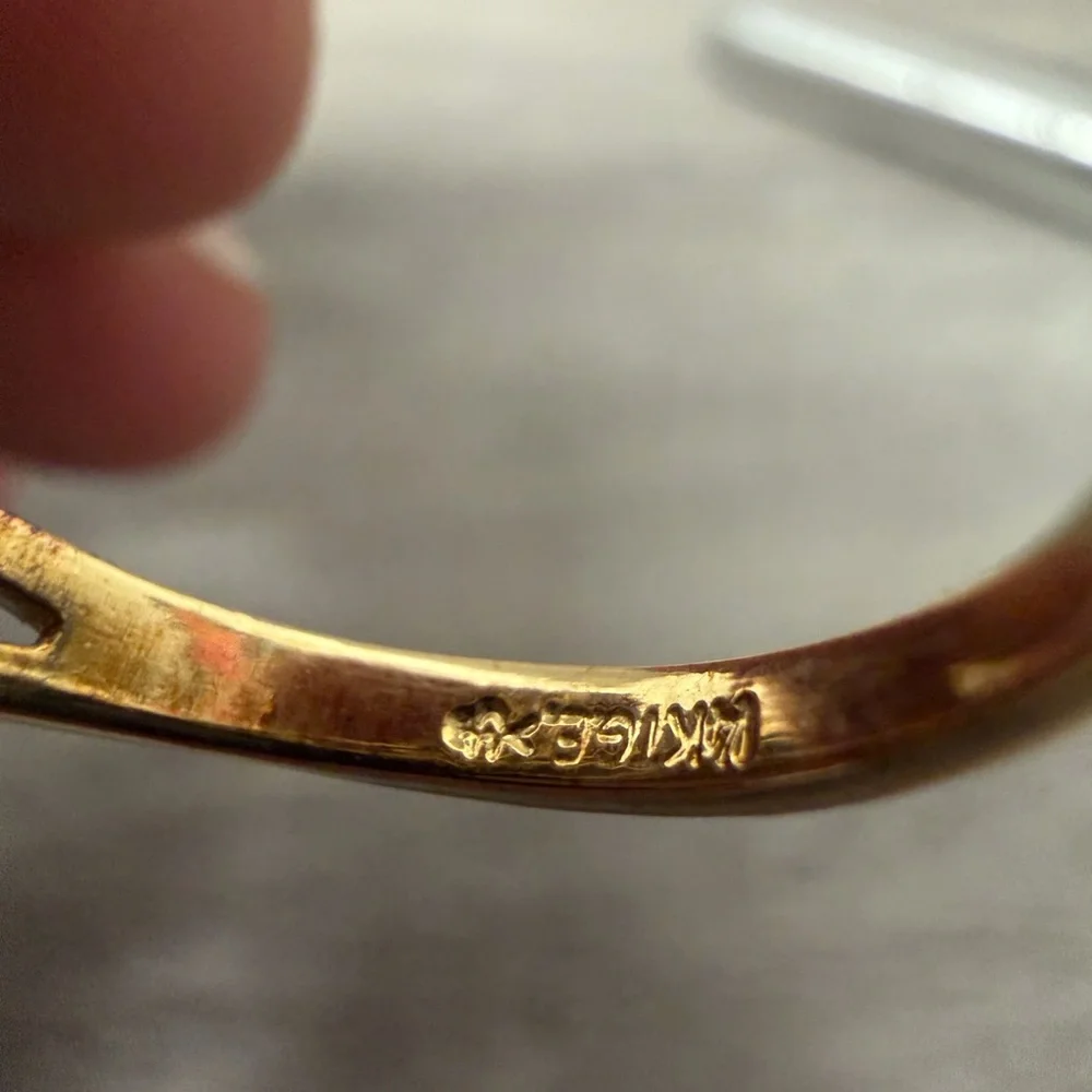 Elegant Gold and‎ White Women's Ring 18K plated