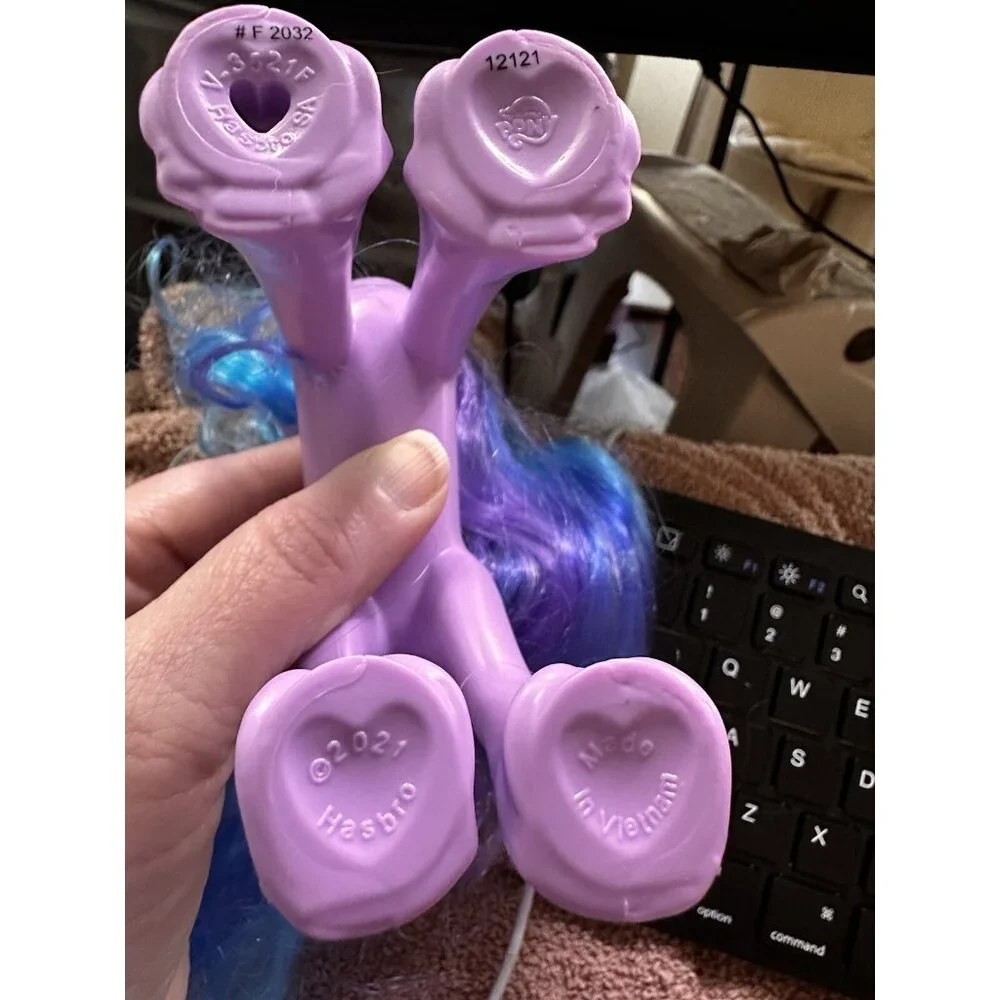 My Little Pony include entire photos