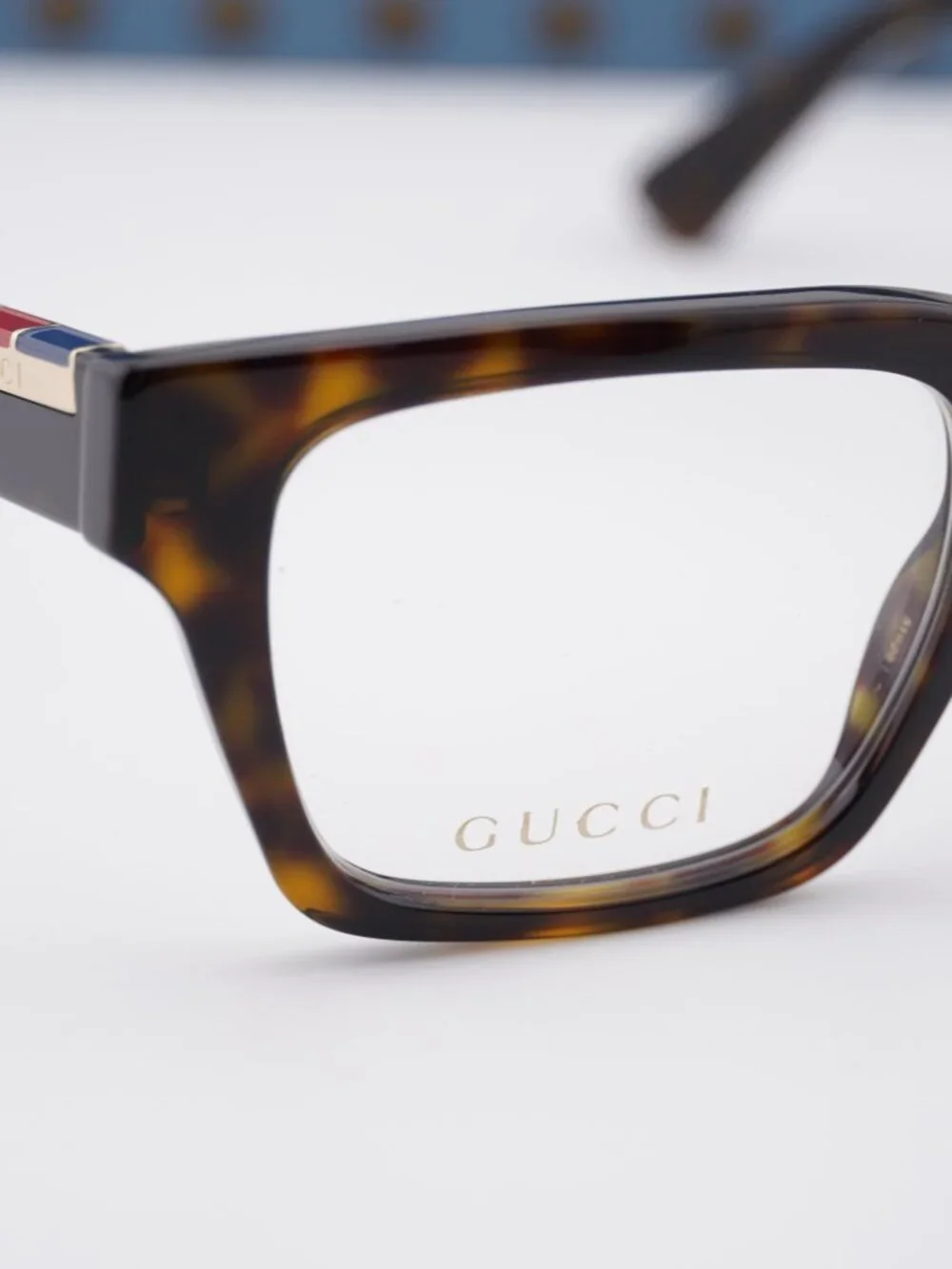 Gucci model gg1889o