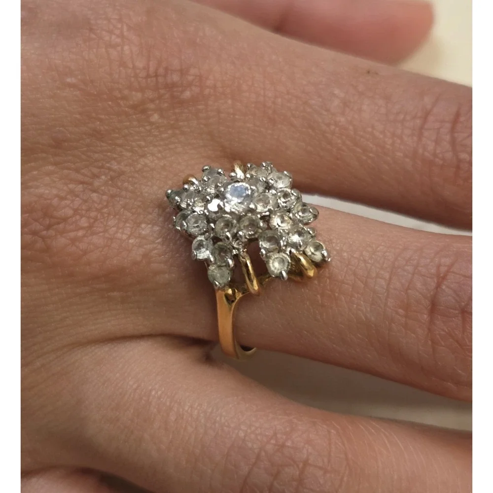 Vintage 18KGE Waterfall Cluster Cocktail Ring Size 9‎