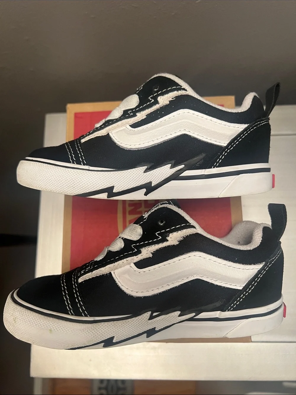 Vans knu skool