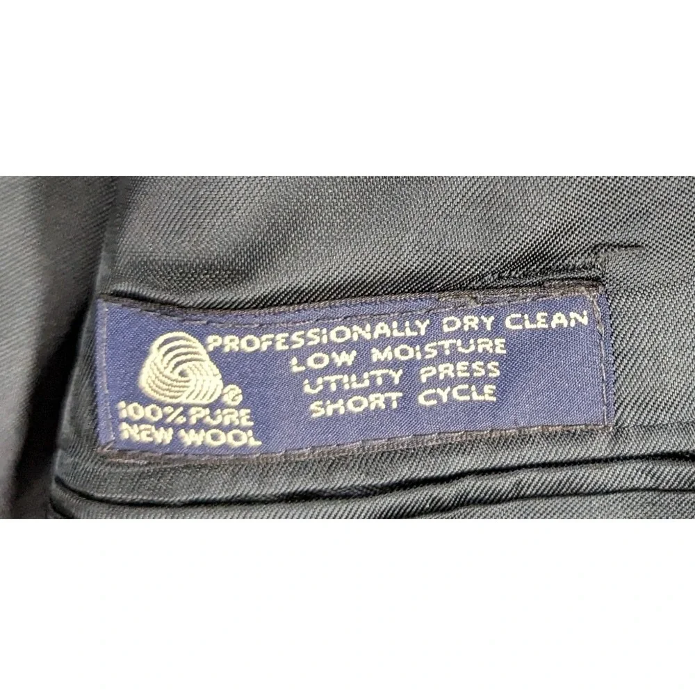 JOS A BANK‎ 42 MENS SPORT COAT EXECUTIVE COLLECTION PLAID GRAY 44