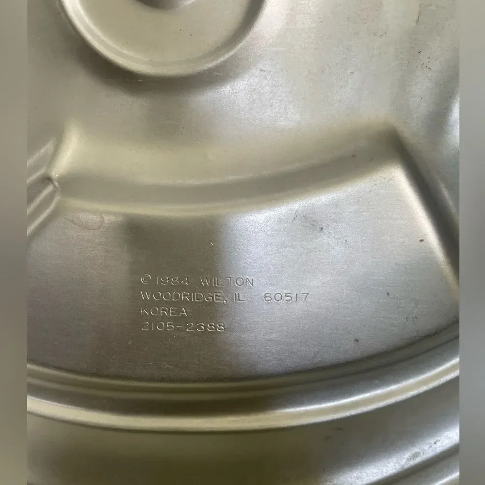 Wilton elegant silver