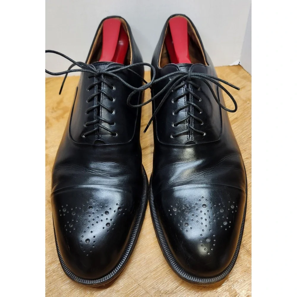Santoni Black Leather Cap Toe Medallion Oxford Dress Shoes Lace 10.5 US 9.5 UK