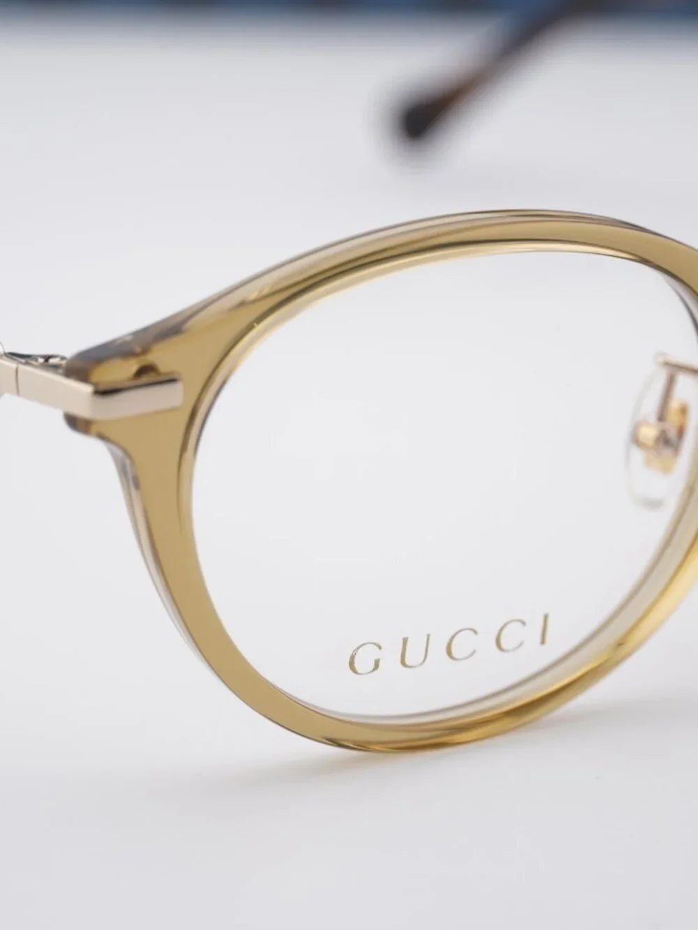 Gucci option color