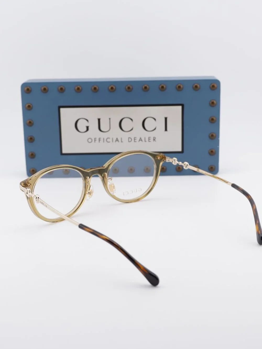 Gucci note brand sourced