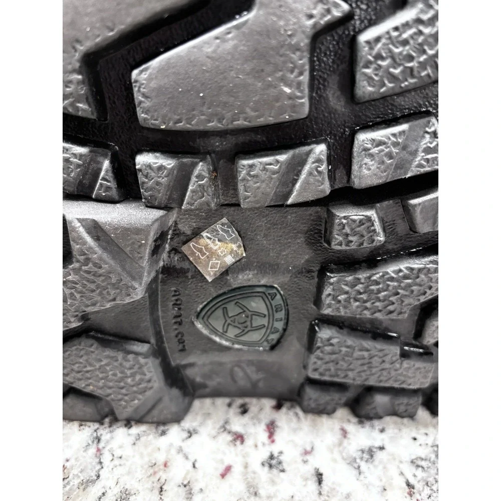 Ariat details authentic
