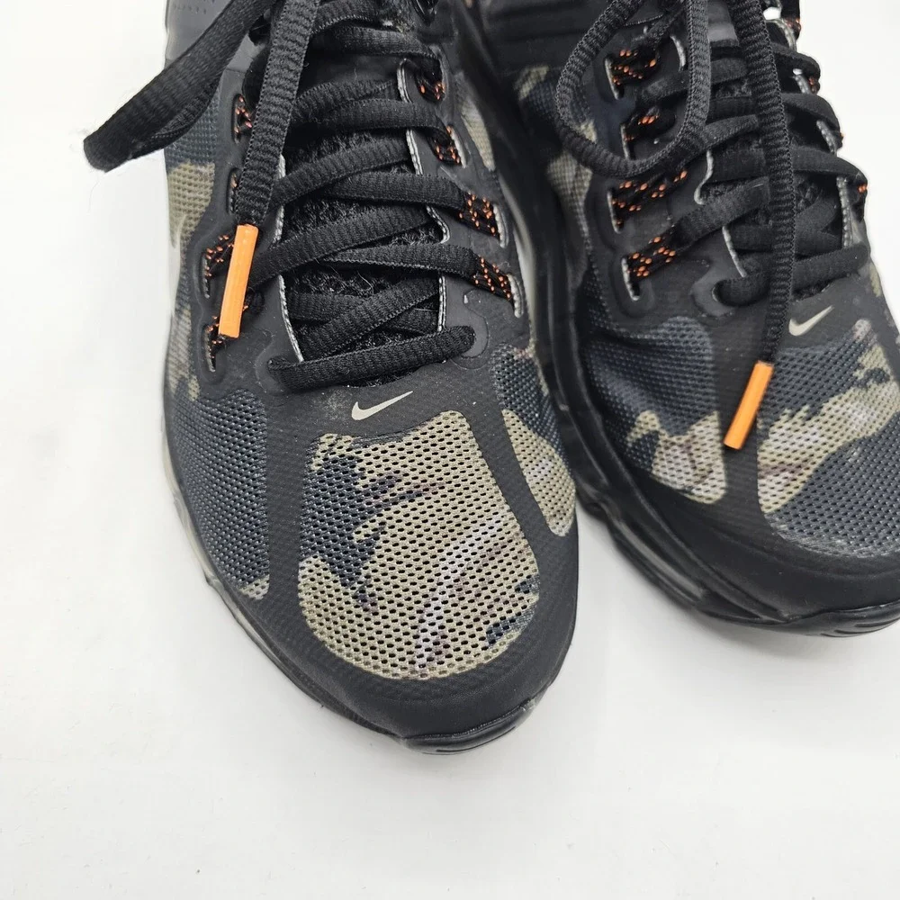 Nike colors may
