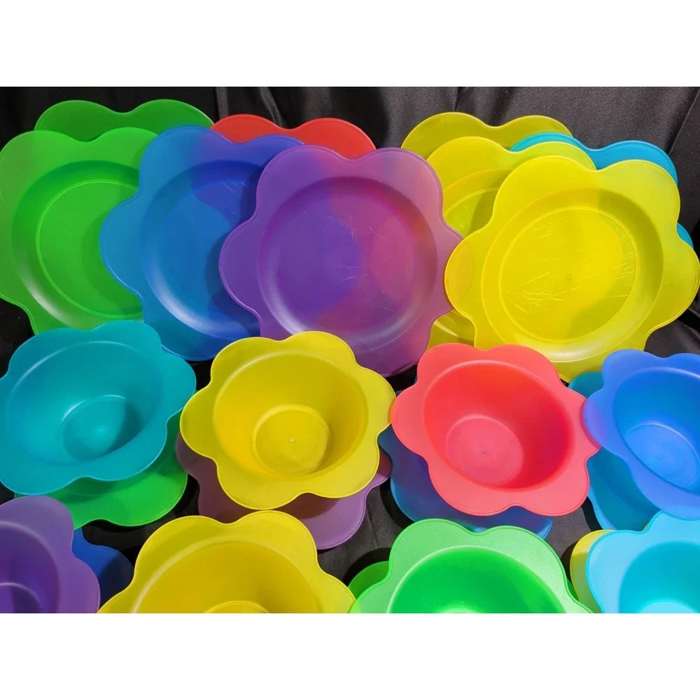 The Unbranded Brand bowls 12