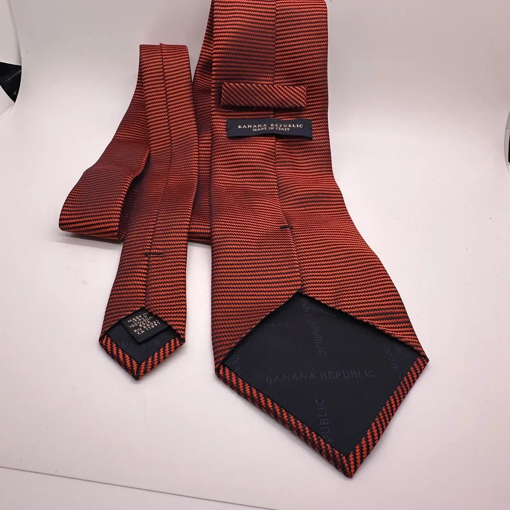 Banana Republic elevate your