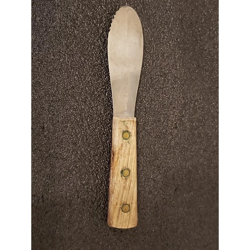Spreader Knife Made In Japan‎ Brand Unknown Wood Handle