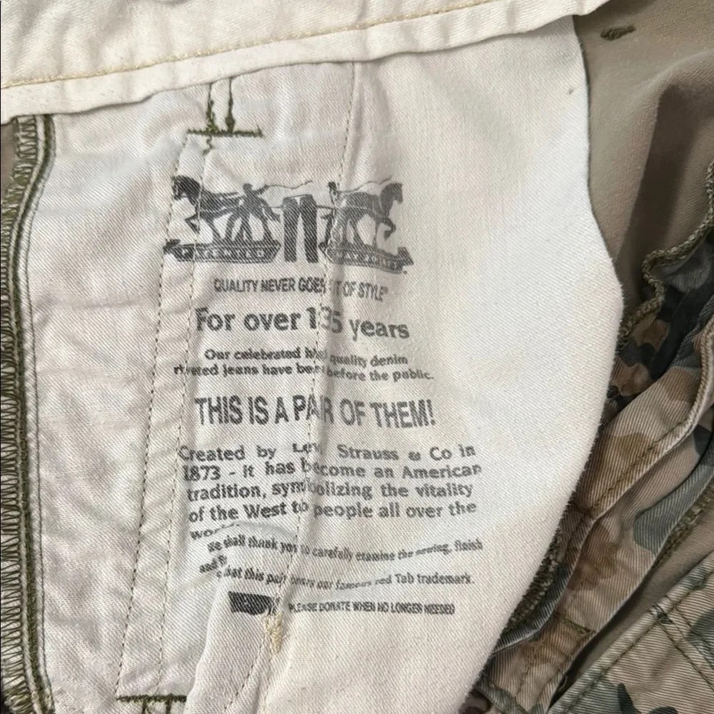 Levis levi’s camo