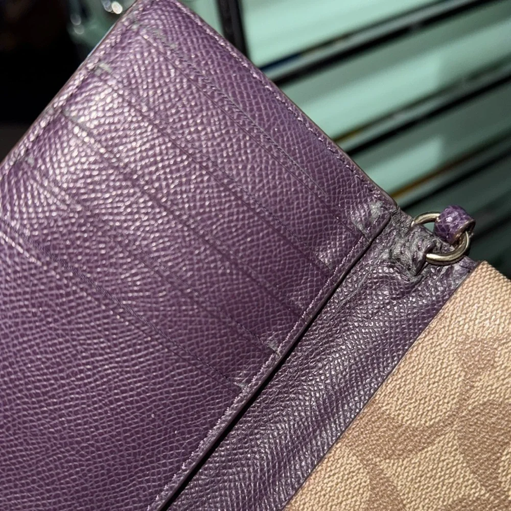 Coach wristlet wallet