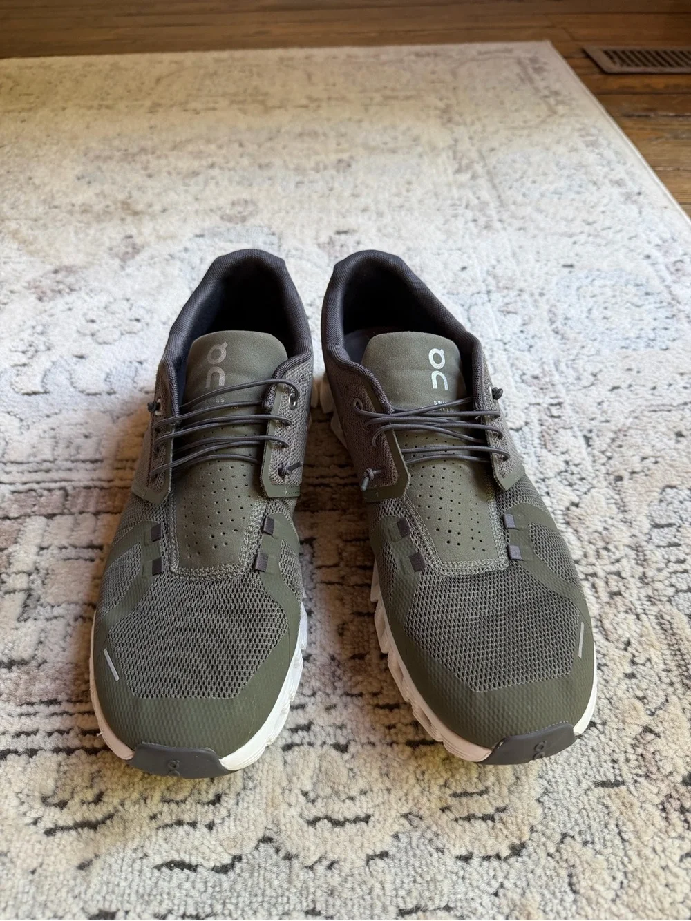 On Running breathable mesh