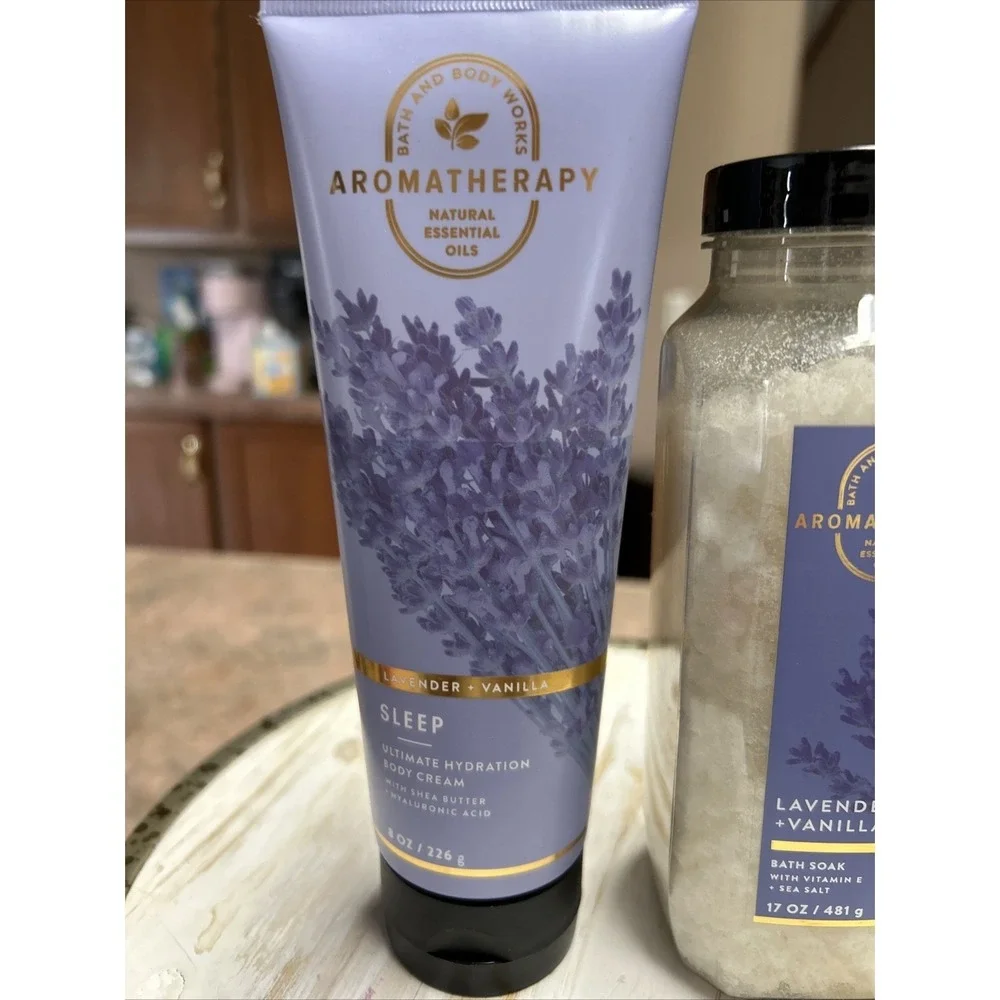 Bath & Body Works bath body