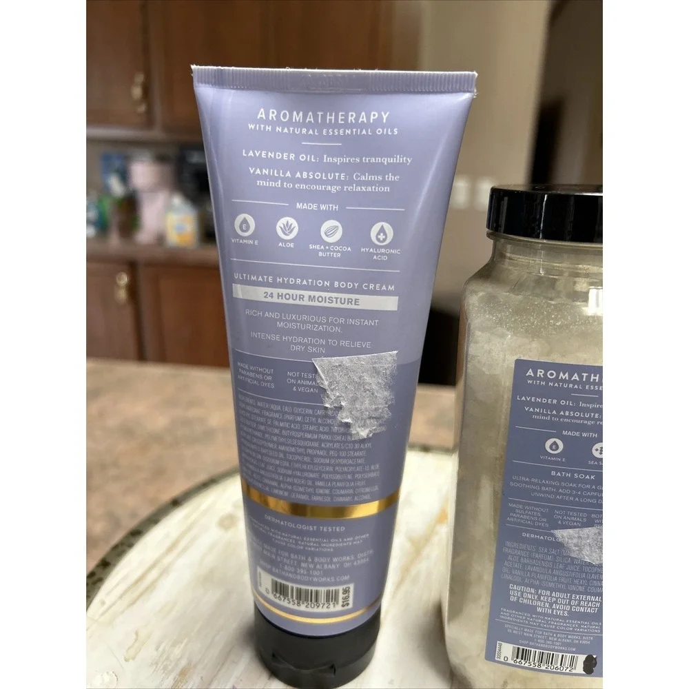 Bath & Body Works bath body