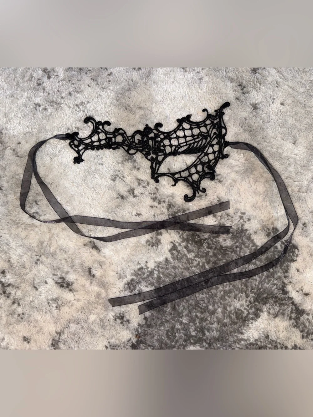 N/A intricate lace