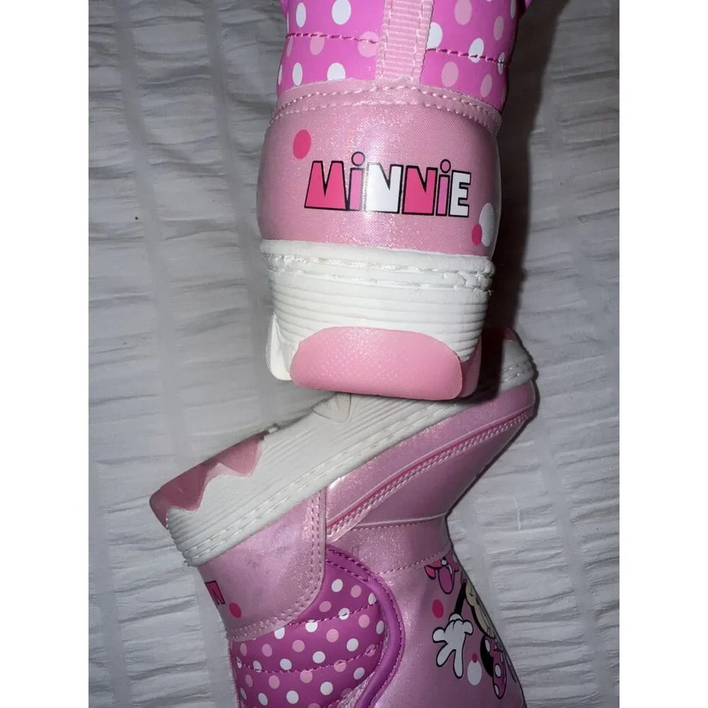 Disney minnie snow