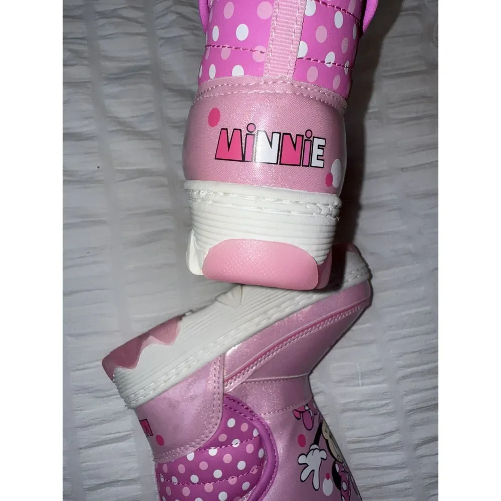 Disney minnie snow