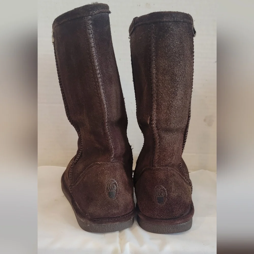 BearPaw brown suede