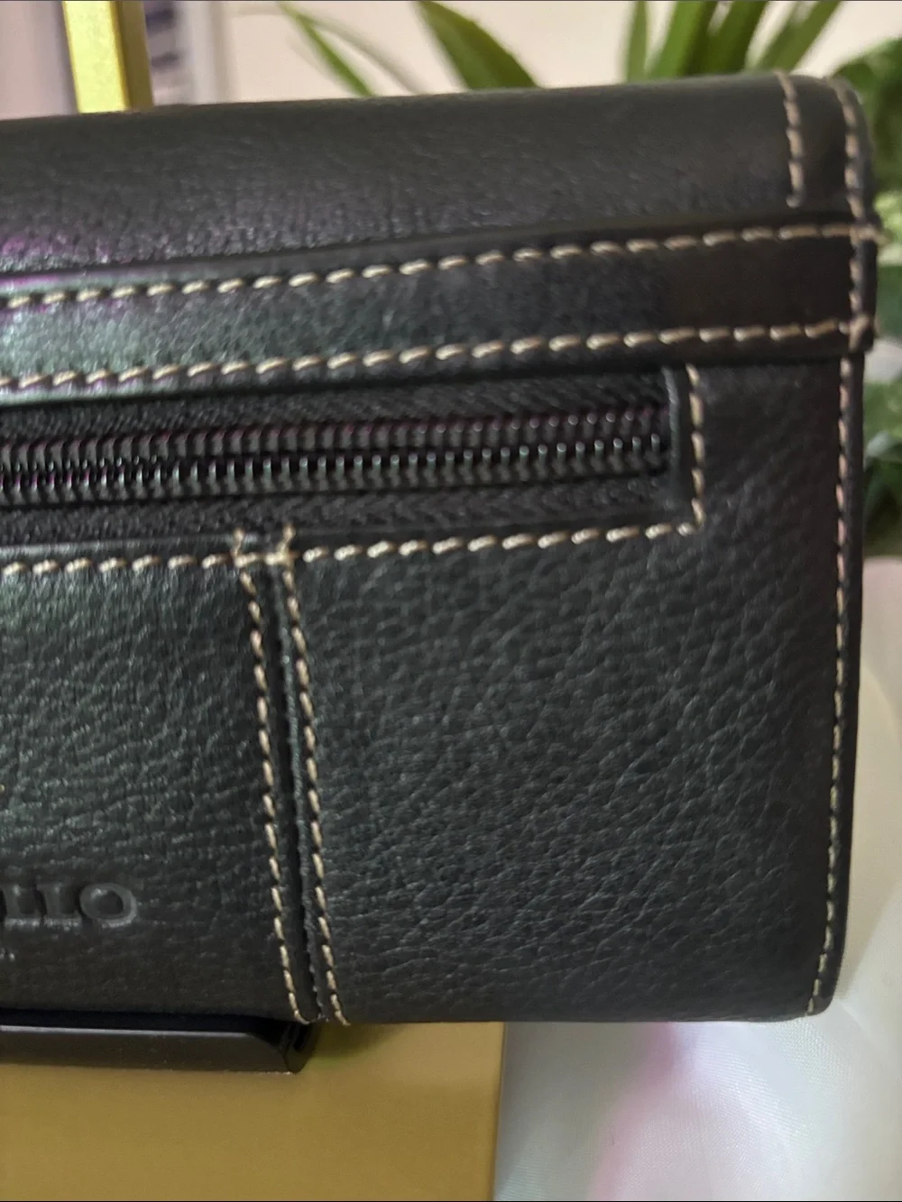 Tignanello multiple contrast zippered