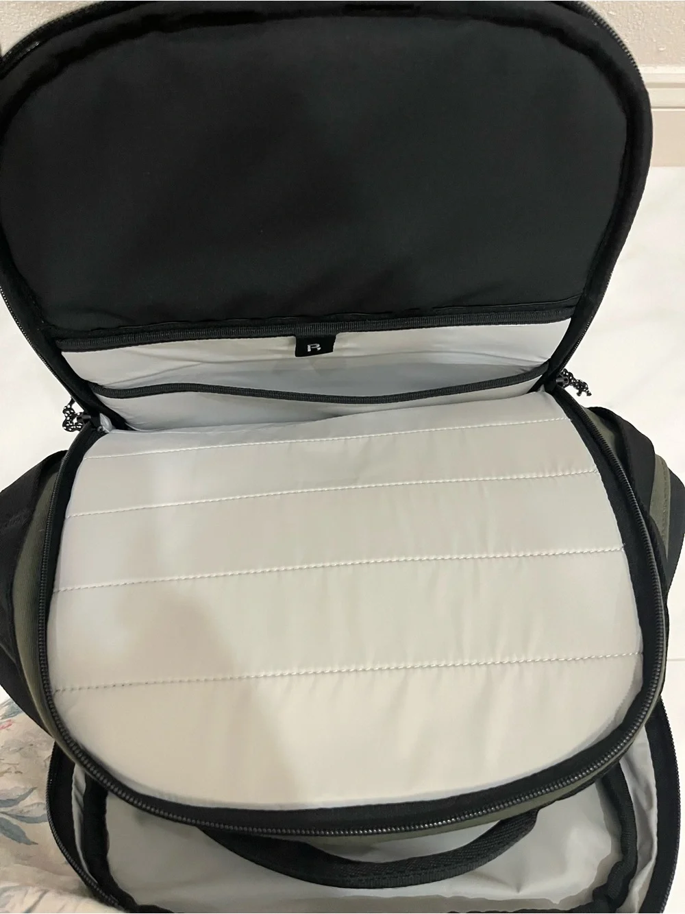 PAKT Men's Forest Green Everyday 22L Backpack