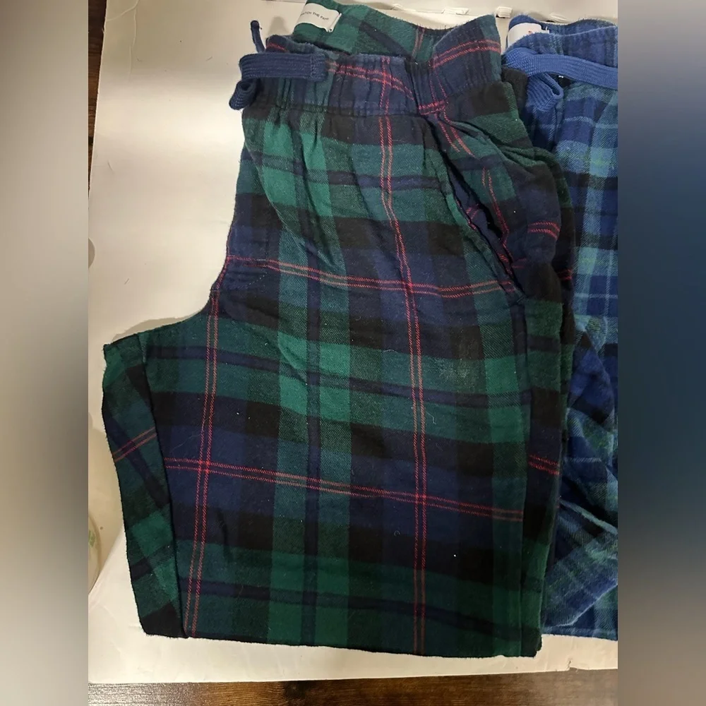 Old Navy vibrant plaid fit