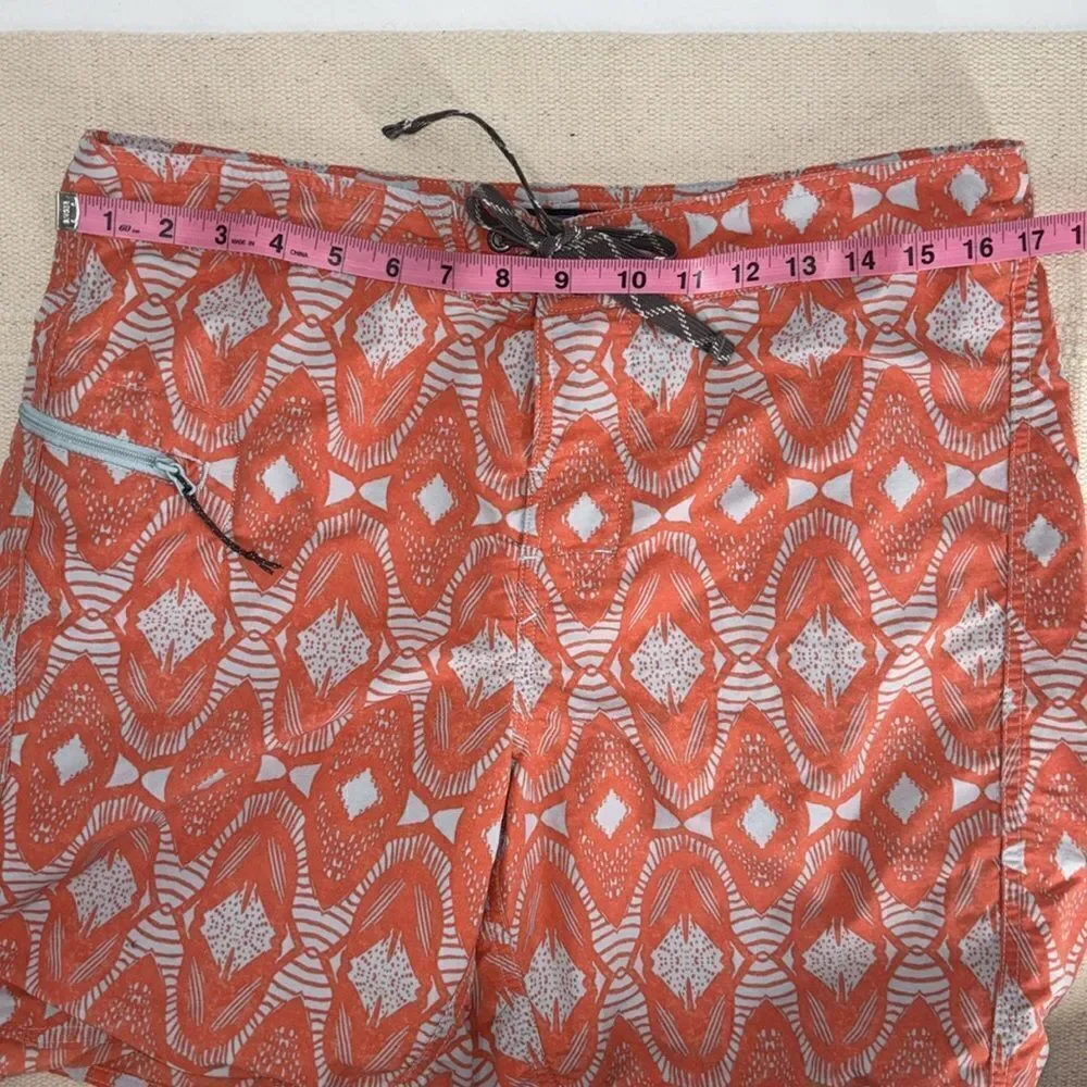 Patagonia men’s size