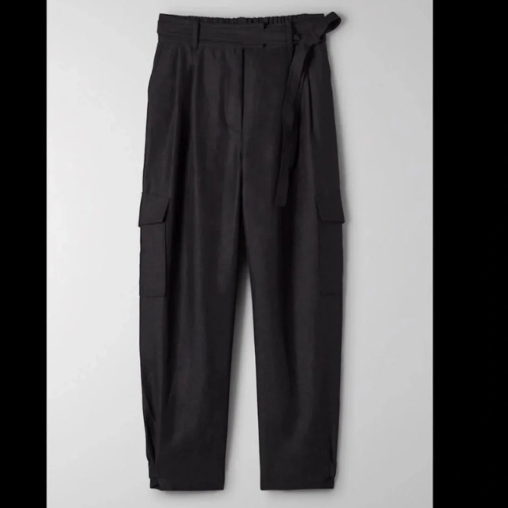 Aritzia very good