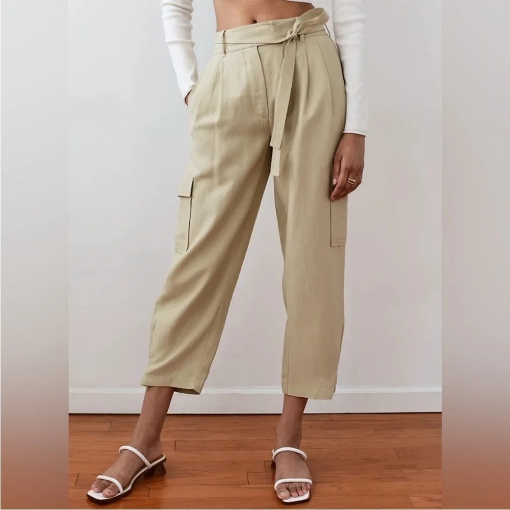 Aritzia very good