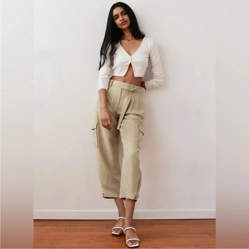 Aritzia very good