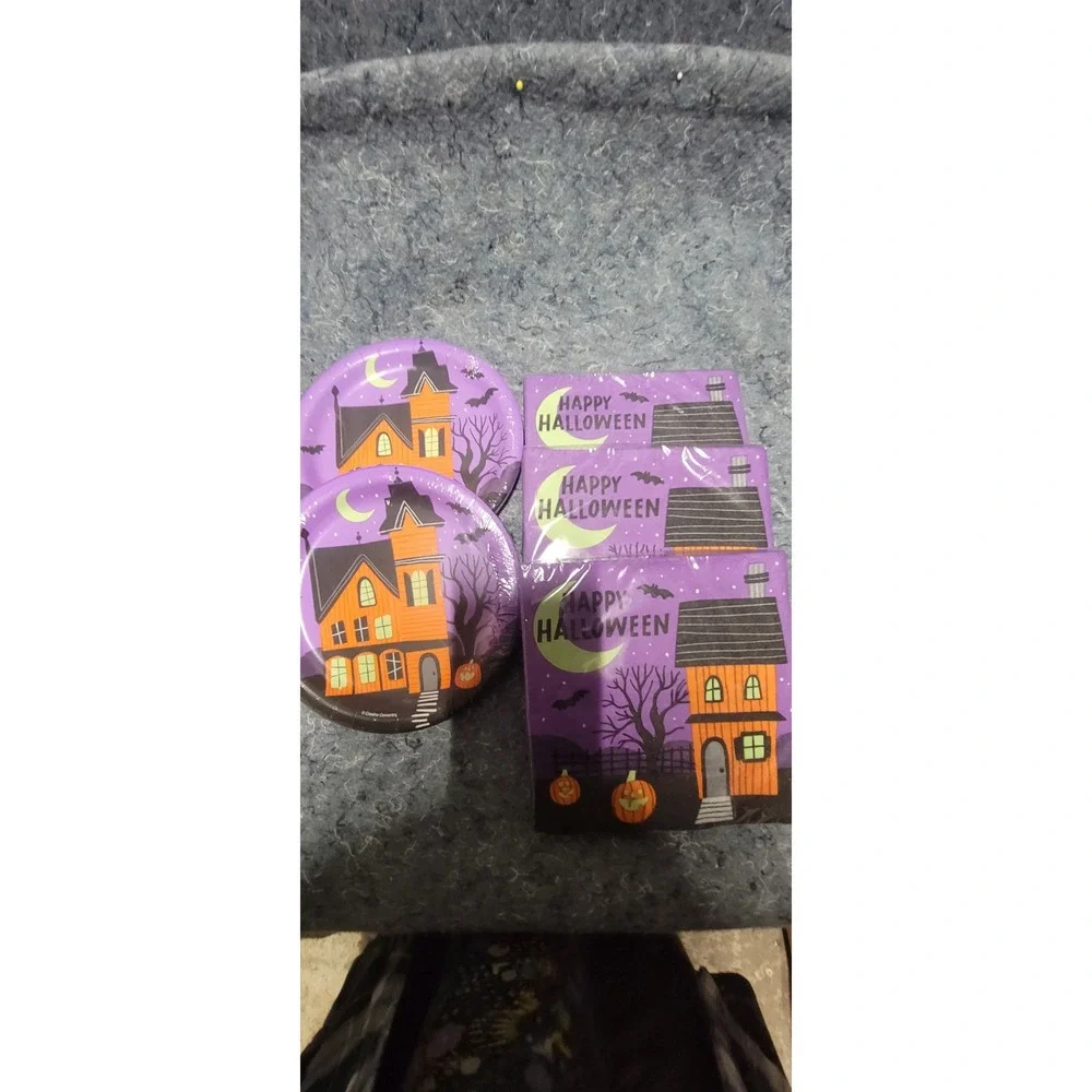 Halloween‎ 2025 Plates and Napkins Set