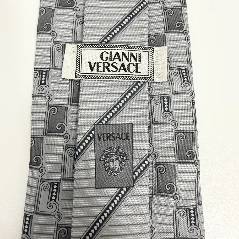 Gianni Versace Mens Tie Baroque Medusa Logo Gray Satin Silk 3 5/8