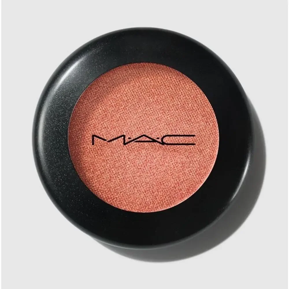 M·A·C mac veluxe