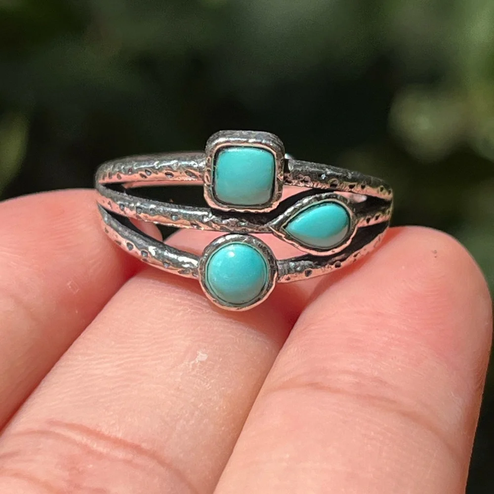 Sterling silver adjustable‎ turquoise ring