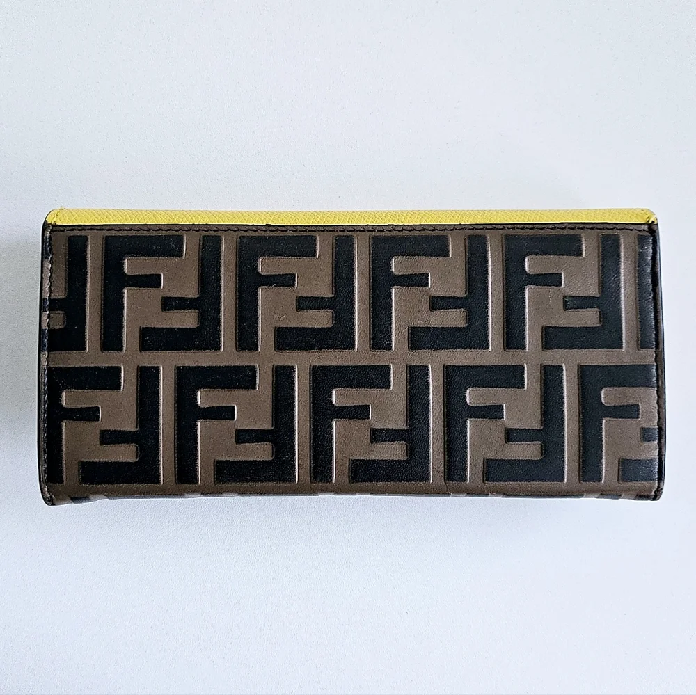 Fendi authentic pre