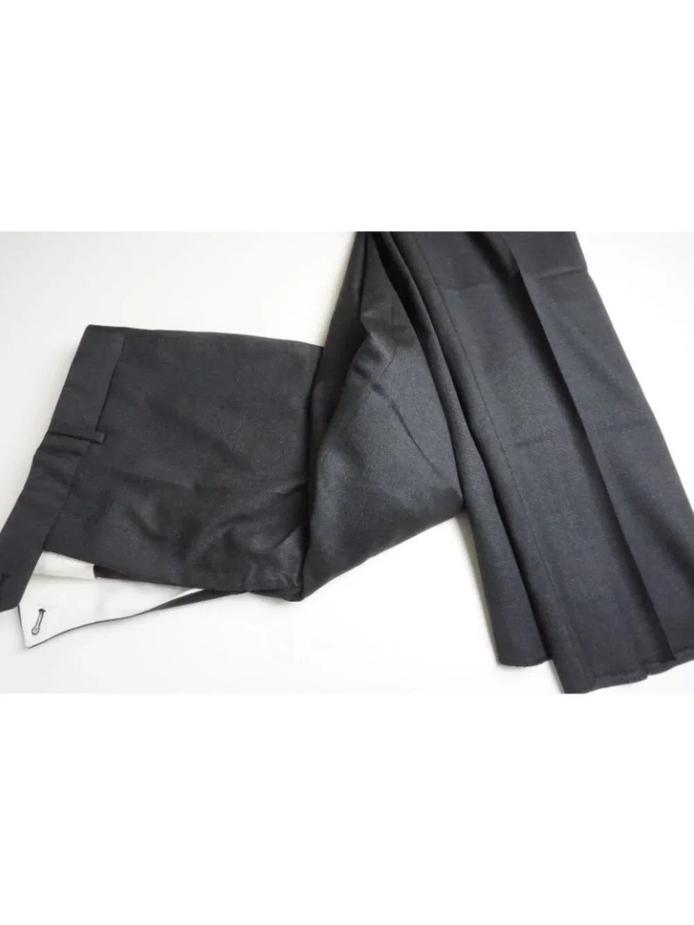 Burberry approximate measurements