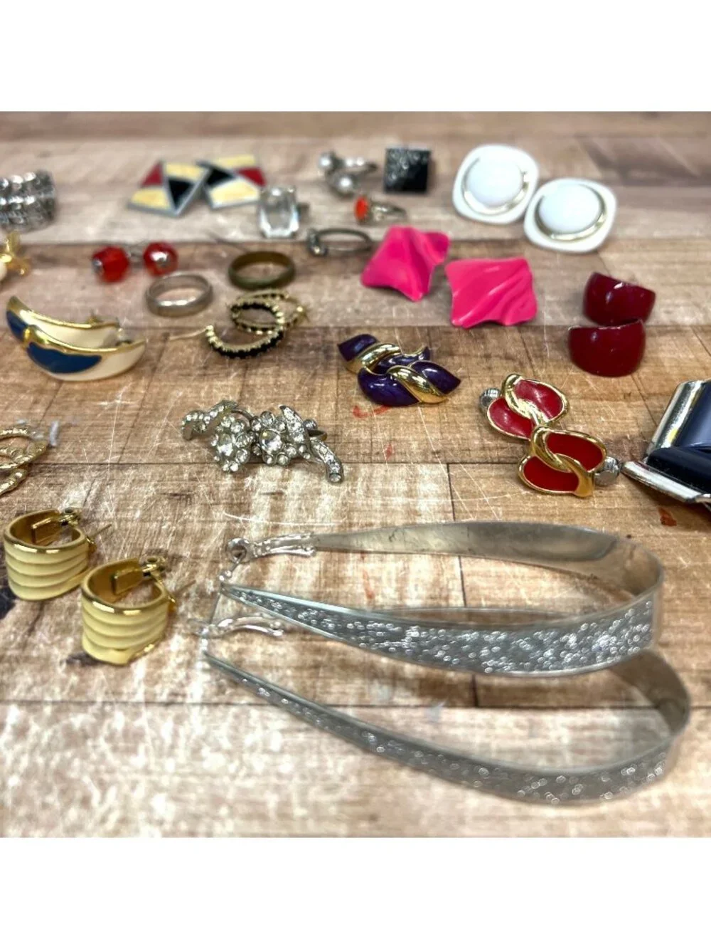Vintage Statement Jewelry Lot With Earrings Rings & Brooches In Mixed Materials