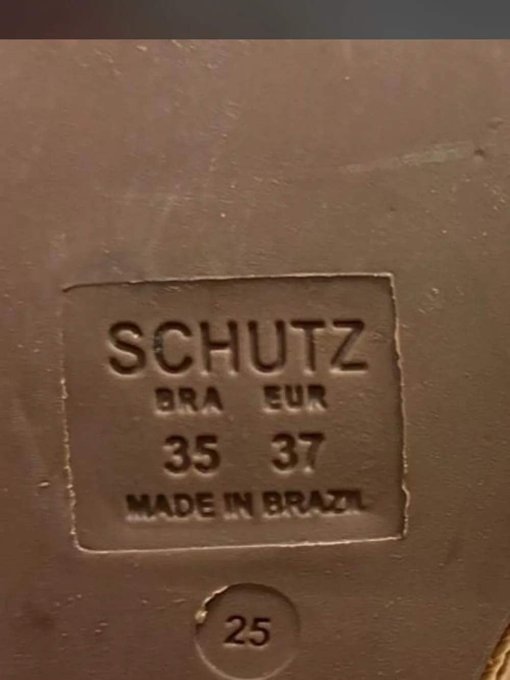 SCHUTZ schütz tan