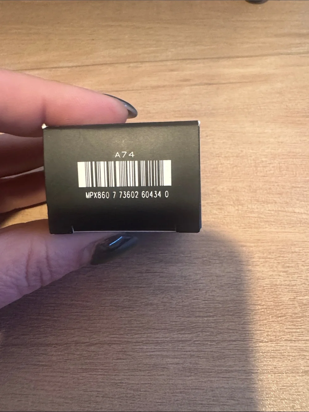 MAC Cosmetics vibrant finish